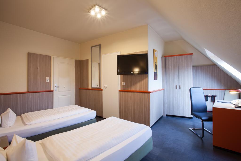 Trip Inn Hotel Ariane Köln Ngoại thất bức ảnh