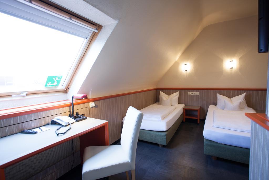 Trip Inn Hotel Ariane Köln Phòng bức ảnh