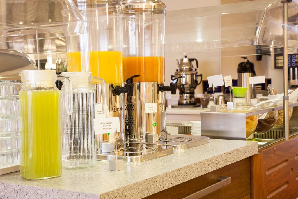 Trip Inn Hotel Ariane Köln Ngoại thất bức ảnh