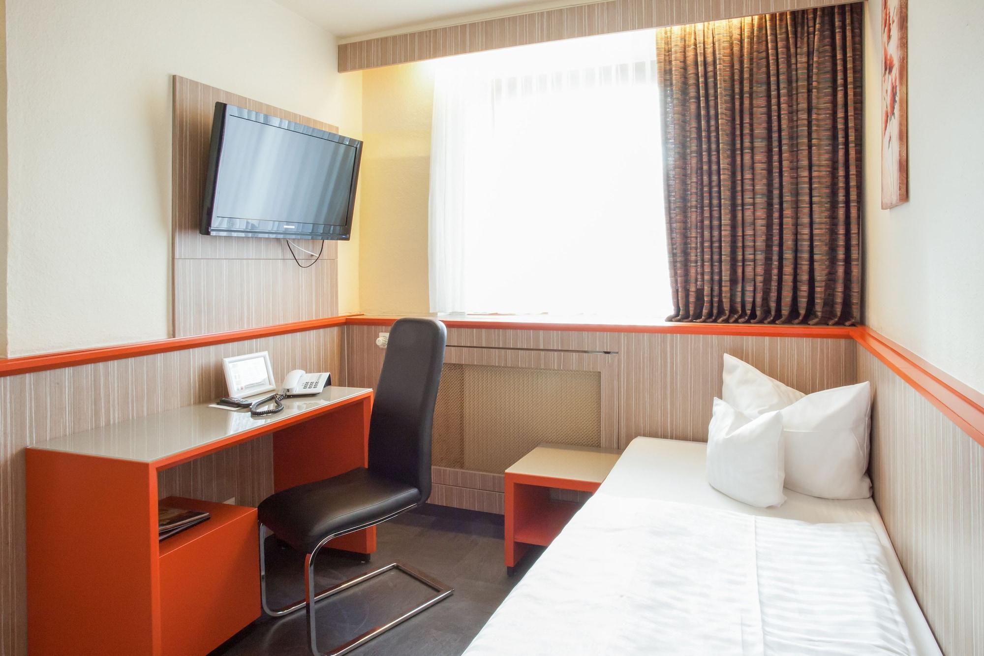 Trip Inn Hotel Ariane Köln Ngoại thất bức ảnh