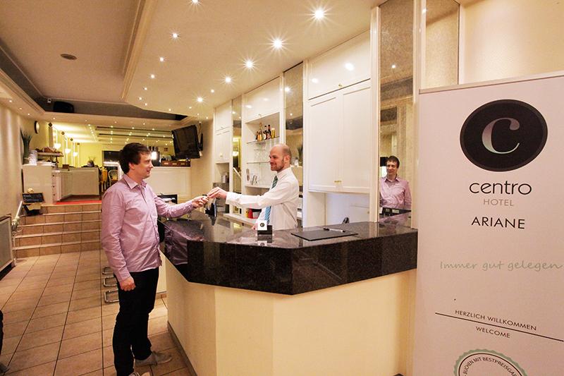 Trip Inn Hotel Ariane Köln Ngoại thất bức ảnh