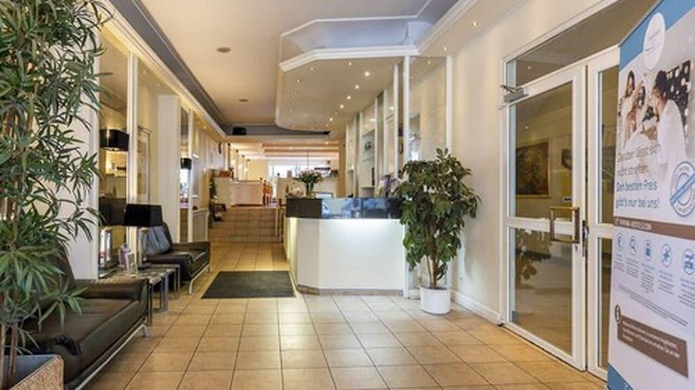 Trip Inn Hotel Ariane Köln Ngoại thất bức ảnh