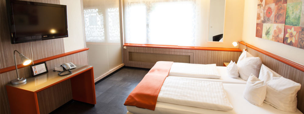 Trip Inn Hotel Ariane Köln Ngoại thất bức ảnh