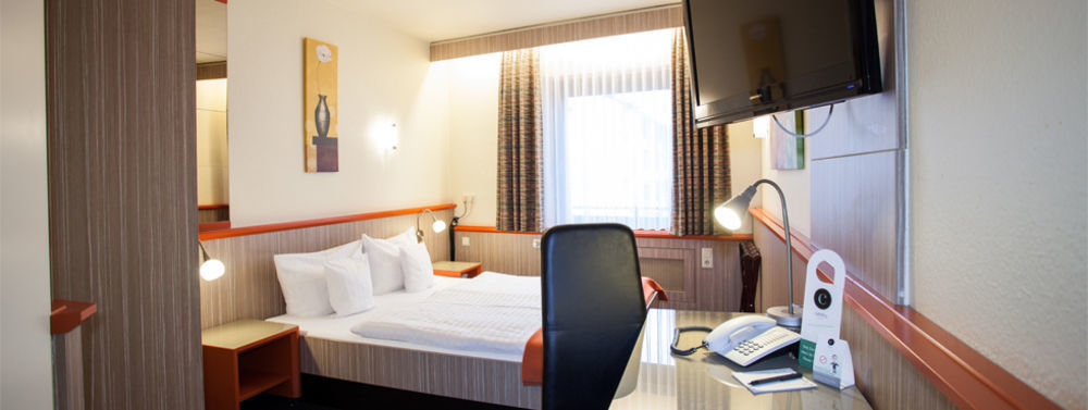 Trip Inn Hotel Ariane Köln Ngoại thất bức ảnh