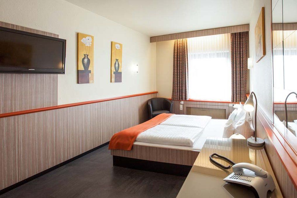Trip Inn Hotel Ariane Köln Ngoại thất bức ảnh